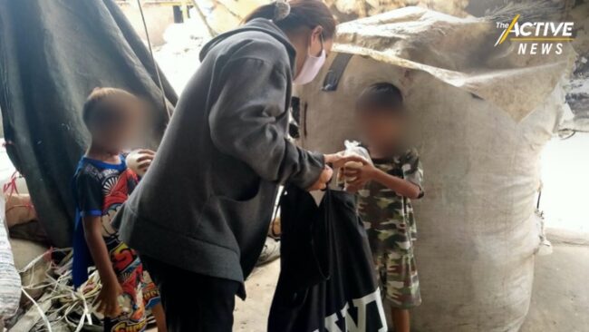 “คุ้ยอาหารจากกองขยะ” วิกฤตเด็กยากจนยุคโควิด-19 วอนรัฐ “ปากท้อง-สมองรอไม่ได้”