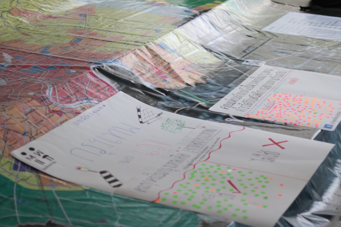 เครือข่ายเยาวชนคนรุ่นใหม่ จัด Flash Mob Poll ฟังเสียงสะท้อนร่วมเปลี่ยน ...