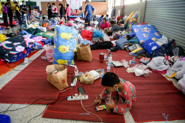 ห่วงไฟไหม้ชุมชนบ่อนไก่ กระทบพัฒนาการเด็กเล็ก