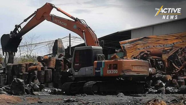 จี้ ! สอบใครอนุญาต ทำลายถังสารเคมีหลังไฟไหม้โรงงานรีไซเคิล