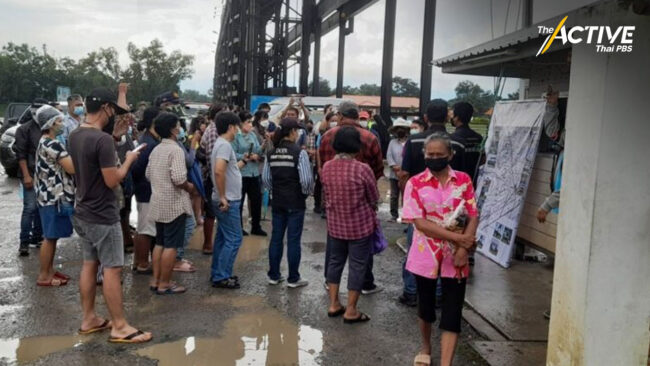ชาวท่าเรือ พระนครศรีอยุธยา จี้กรมชลฯ เปิดประตูระบายน้ำพระนารายณ์