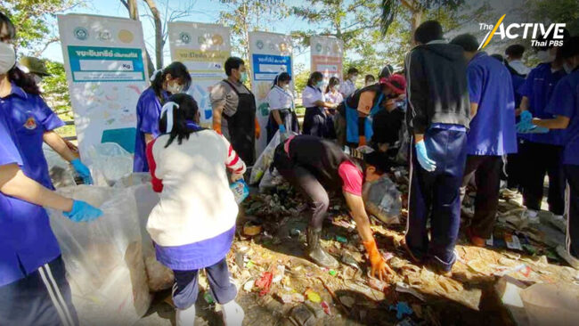 พายเรือเพื่อบางปะกง 3 วัน เก็บขยะได้ 448 กิโลกรัม