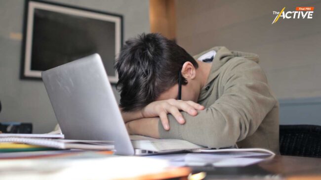 ยังไหว! หนุ่ม-สาว ออฟฟิศ ฝืนทำงาน ทั้งที่จิตป่วย