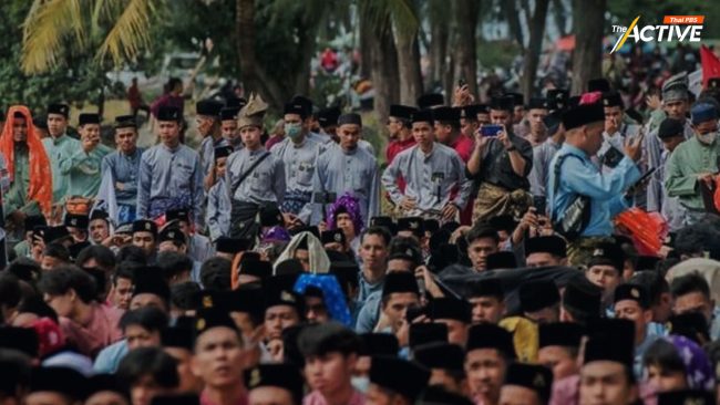 เลื่อนส่งฟ้อง 9 นักกิจกรรม 'คดีชุดมลายู' 23 ธ.ค. นี้