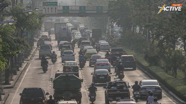 เช็กเลย 'คลินิกรถ' ดูแลเครื่องยนต์ - เปลี่ยนไส้กรอง หวังลดฝุ่น PM2.5