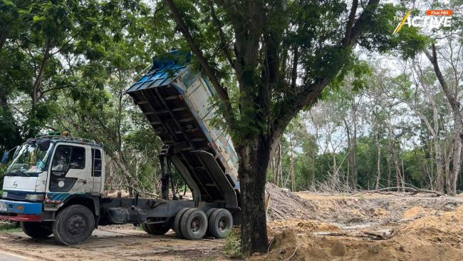 จี้ ผอ.พุทธมณฑล เร่งแก้เอกชนขนดินทิ้งท่วมต้นไม้ หวั่นกระทบพื้นที่รับน้ำ