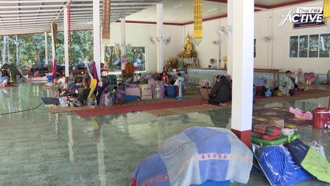 ชาวบ้านศูนย์อพยพ วอนรัฐช่วยคุยไฟแนนซ์ พักหนี้ชั่วคราวช่วงวิกฤต หลังโดนทวงทุกวัน   