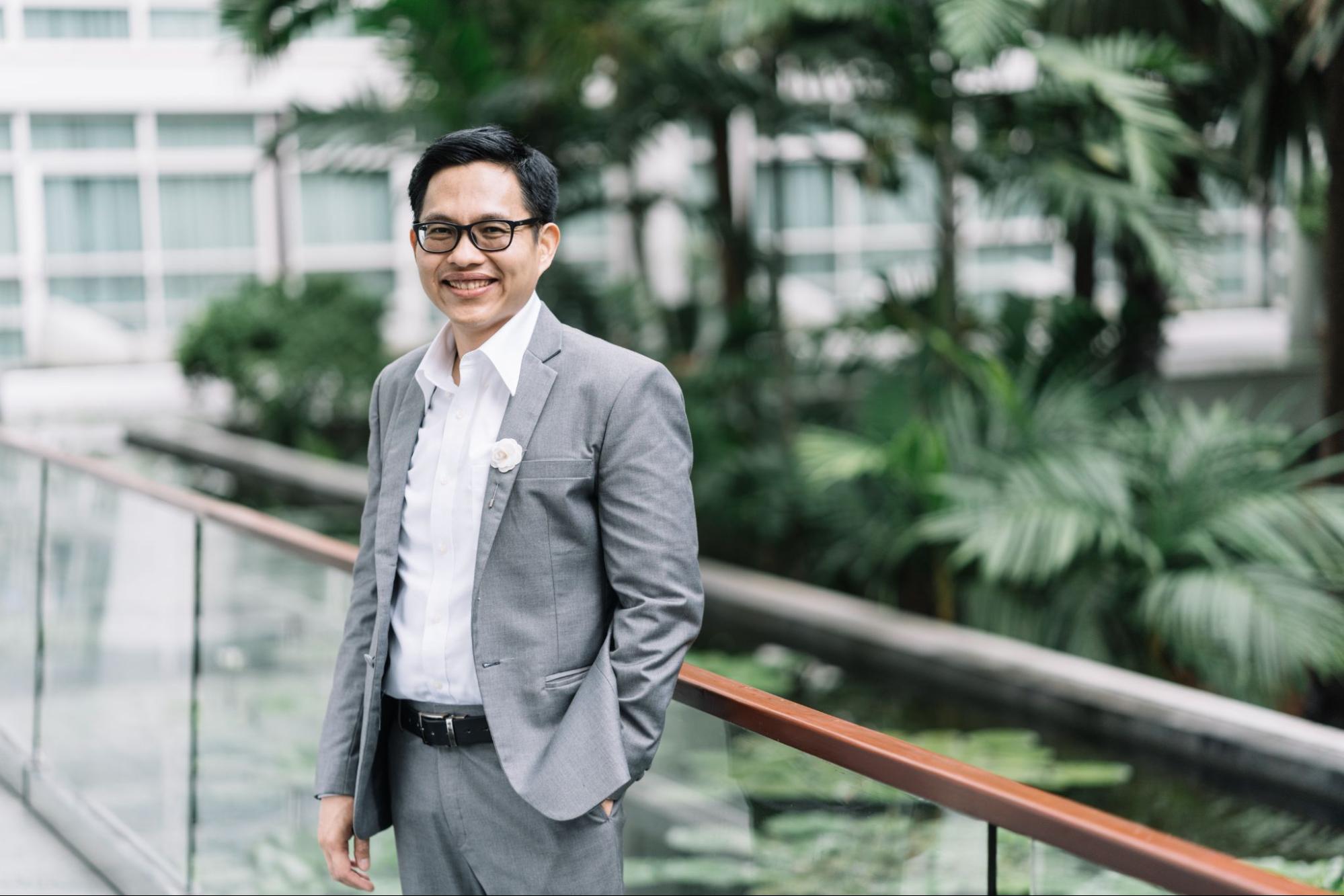 ดร.สรรพฤทธิ์ มฤคทัต นักวิจัยอาวุโสและหัวหน้าทีมวิจัยการประมวลผลและเข้าใจภาพ กลุ่มวิจัยปัญญาประดิษฐ์ ศูนย์เทคโนโลยีอิเล็กทรอนิกส์และคอมพิวเตอร์แห่งชาติ (NECTEC)