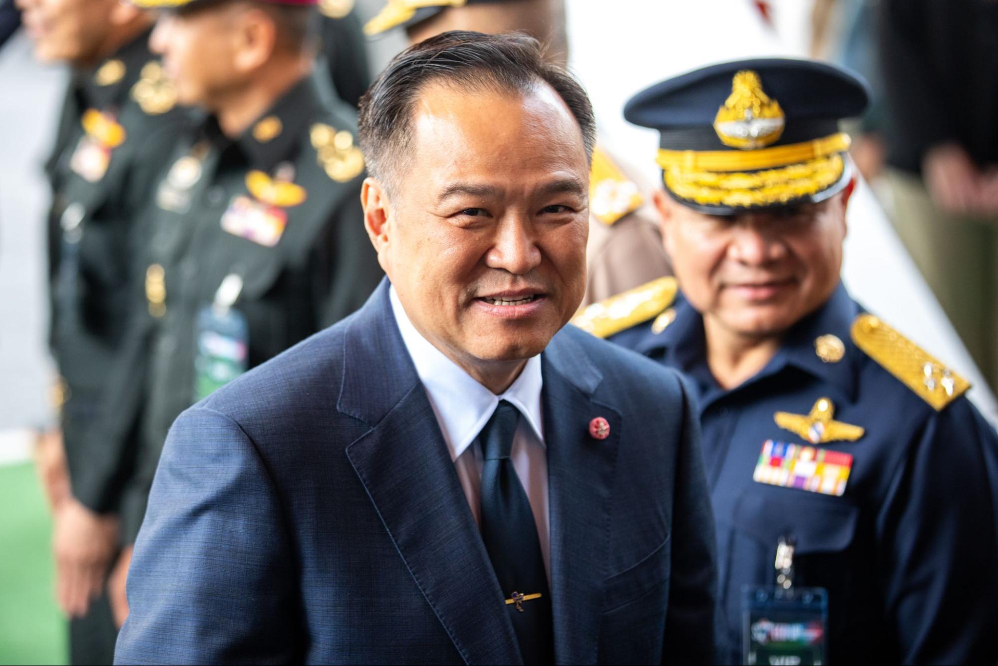 นายอนุทิน ชาญวีรกูล นายกรัฐมนตรี และ รมว.มหาดไทย