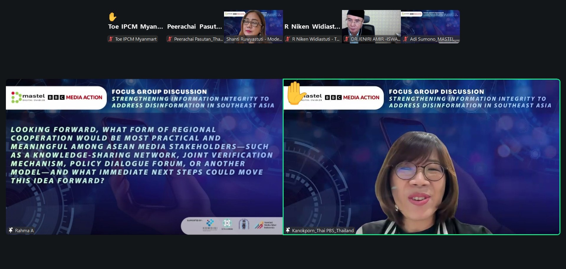 Ms. Kanokporn Prasitphon while presenting ideas to the participants